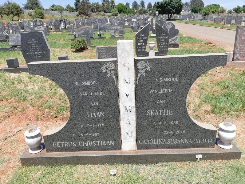 SNYMAN Carolina Susanna Cicilia 1938-2018 :: SNYMAN Petrus Christiaan 1971-1987