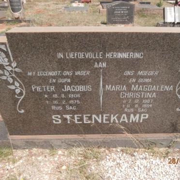 STEENEKAMP Pieter Jacobus 1906-1975 &amp; Maria Magdalena Christina 1907-1984