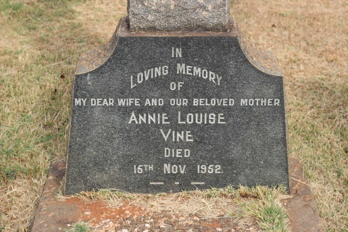 VINE Annie Louise -1952