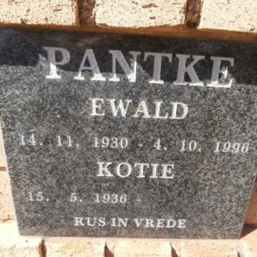PANTKE Ewald 1930-1996 &amp; Kotie 1936-