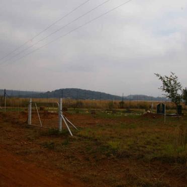 Gauteng, KRUGERSDORP district, Hekpoort, Doornspruit 507 JQ, farm cemetery_5