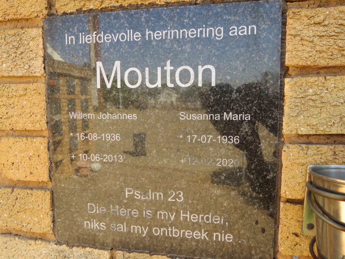 MOUTON Willem Johannes 1936-2013 &amp; Susanna Maria 1936-2020