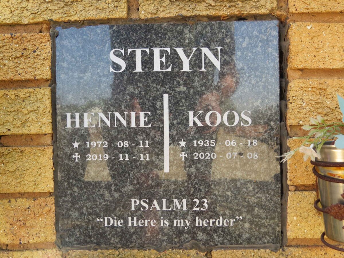 STEYN Koos 1935-2020 :: STEYN Hennie 1972-2019