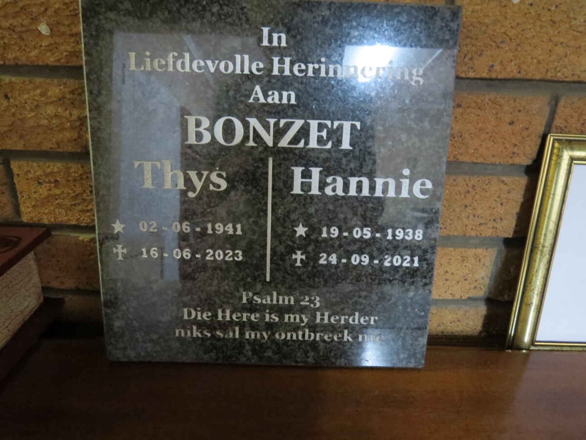 BONZET Thys 1941-2023 &amp; Hannie 1938-2021