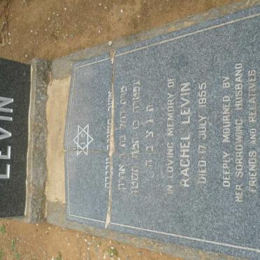 L - Vanne :: Surnames - L