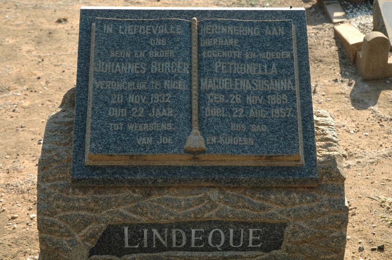 LINDEQUE Petronella Magdalena Susanna 1889-1957 :: LINDEQUE  Johannes Burger -1932