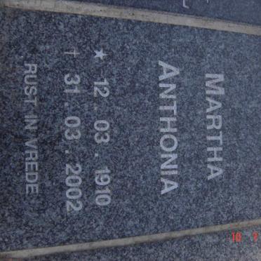 SLIEKER Martha Anthonia 1910-2002