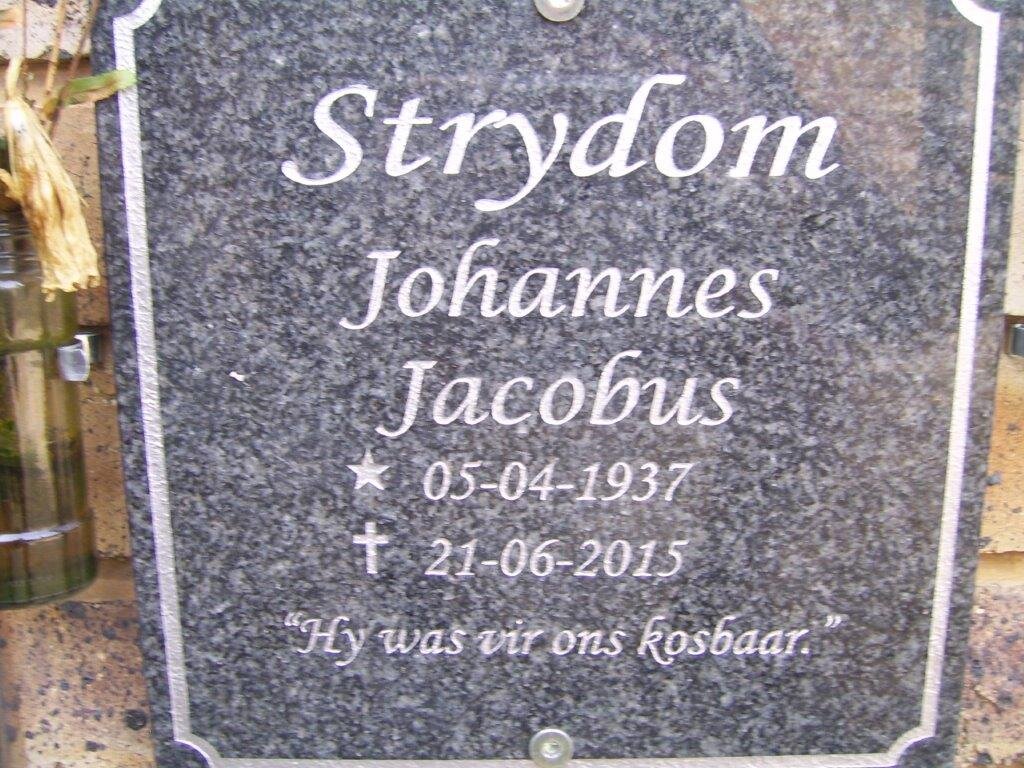 STRYDOM Johannes Jacobus 1937-2015