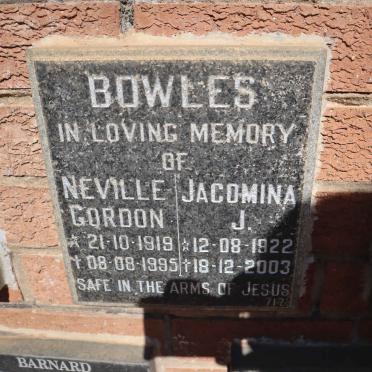 BOWLES Neville Gordon 1919-1995 &amp; Jacomina J. 1922-2003