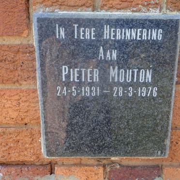 MOUTON Pieter 1931-1976