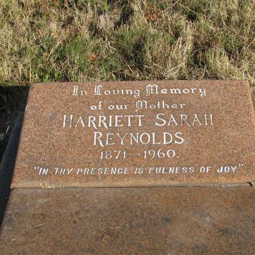 REYNOLDS Harriett Sarah 1871-1960
