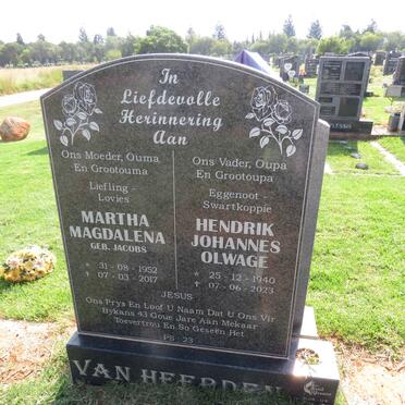 HEERDEN Hendrik Johannes Olwage, van 1940-2023 & Martha Magdalena JACOBS 1952-2017