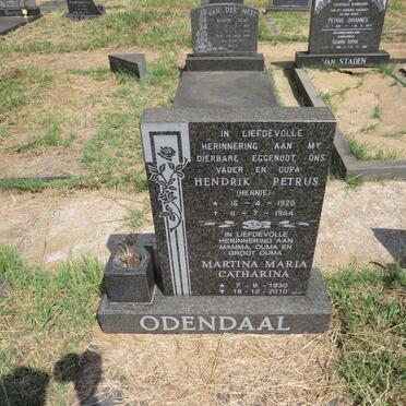 ODENDAAL Hendrik Petrus 1920-1984 & Martina Maria Catharina 1930-2010