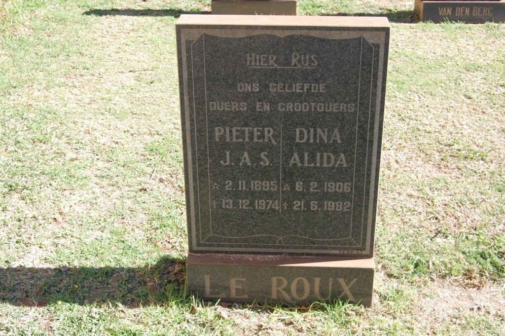 ROUX Pieter J.A.S., le 1895-1974 &amp; Dina Alida 1906-1982