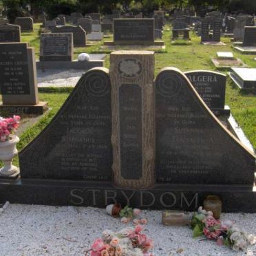 STRYDOM Jacobus Stephanus 1914-1969 &amp; Susanna Elizabeth DORFLING 1915-2003