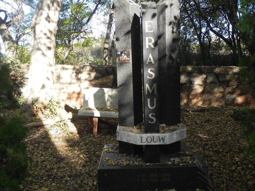 ERASMUS Louwrens Jacobus Abram 1943-1989