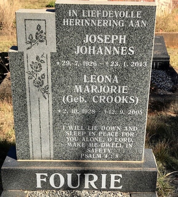 FOURIE Joseph Johannes 1926-2013 &amp; Leona Marjorie CROOKS 1929-2005