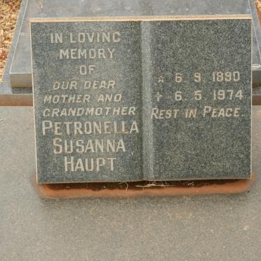 HAUPT Petronella Susanna 1890-1974