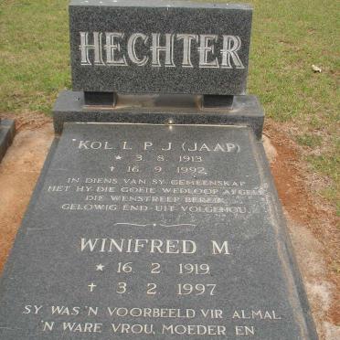 HECHTER L.P.J. 1913-1992 &amp; Winifred M. 1919-1997