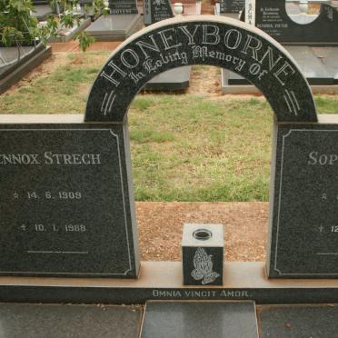 HONEYBORNE Lennox Strech 1909-1988 &amp; Sophia CORKIE 1920-1996