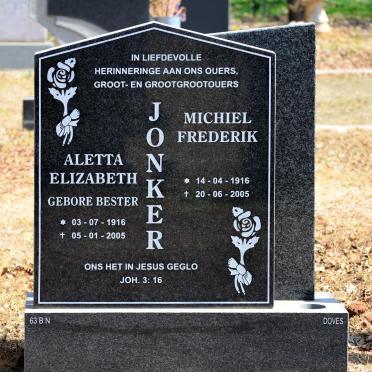 JONKER Michiel Frederik 1916-2005 &amp; Aletta Elizabeth BESTER 1916-2005