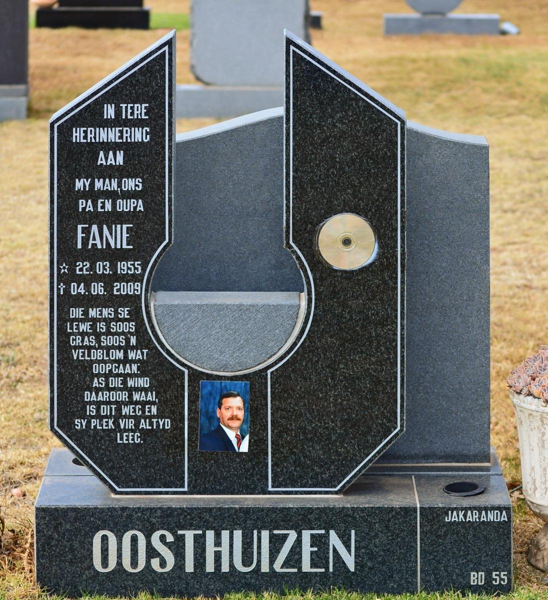 OOSTHUIZEN Fanie 1955-2009
