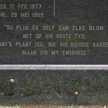 ROBINSEN James F. 1977-1999