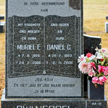 SWANEPOEL Daniël G. 1923-2006 &amp; Muriel E. 1926-2006