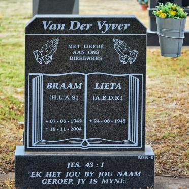 VYVER H.L.A.S., van der 1942-2004 &amp; A.E.D.R. 1945-