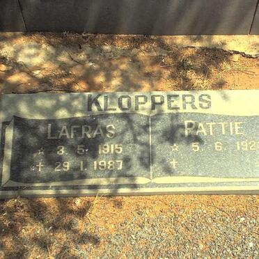 KLOPPERS Lafras 1915-1987 &amp; Pattie 1923-