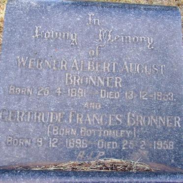 BRONNER Werner Albert August 1891-1953 &amp; Gertrude Frances nee BOTTOMLEY 1896-1958