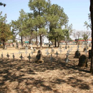 02. Overview of graves at the Heroes Acre