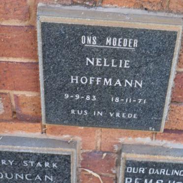 HOFFMANN Nellie 1883-1971