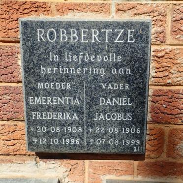 ROBBERTZE Daniel Jacobus 1906-1999 &amp; Emerentia Frederika 1908-1996