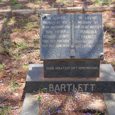 BARTLETT Richard Henry 1905-1946 &amp; Mavauna Frances 1909-1988