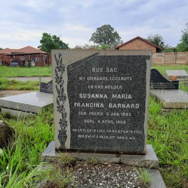 BARNARD Susanna Maria Francina nee FOURIE 1893-1958