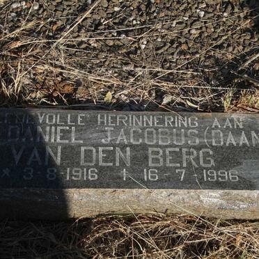 BERG Daniel Jacobus, van den 1879-1957 & Johanna H.S. VAN WYK 1885-1955 :: BERG Daniel Jacobus, van den 1916-1996_3