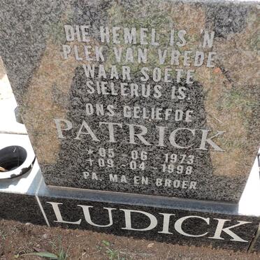 LUDICK Patrick 1973-1998