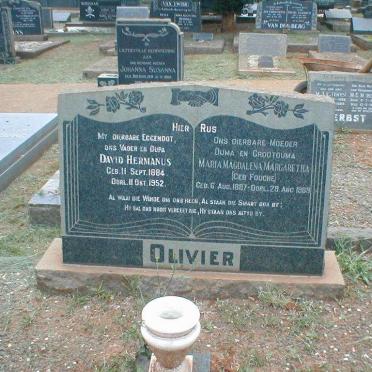 OLIVIER David Hermanus 1884-1952 &amp; Maria Magdalena Margaretha FOUCHE 1887-19?8