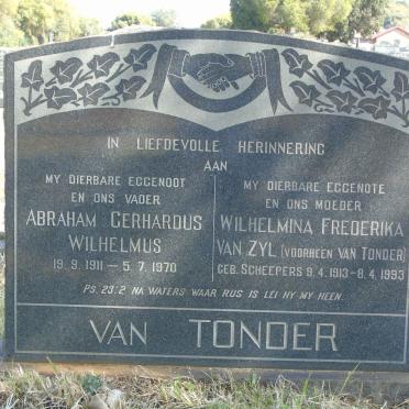 TONDER Abraham Gerhardus Wilhelmus, van 1911-1970 &amp; Wilhelmina Frederika VAN ZYL voorheen VAN TONDER nee SCHEEPERS 1913-1993