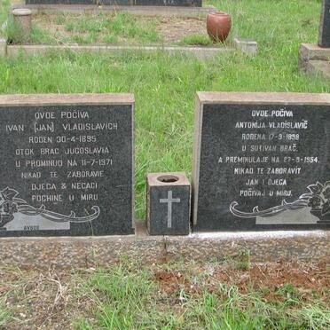 VLADISLAVICH Ivan 1895-1971 &amp; Antonija 1898-1954