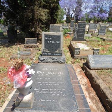 WILLEMSE W.A. 1904-1945 :: DE KLERK Marike nee WILLEMSE 1937-2001