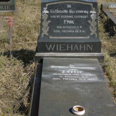WIEHAHN Eric -1961 &amp; Lettie CRONJE -1963