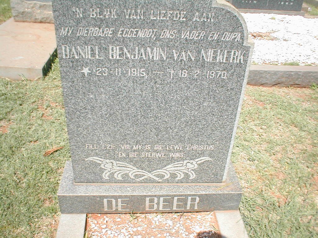 BEER Daniel Benjamin Van Niekerk, de 1915-1970