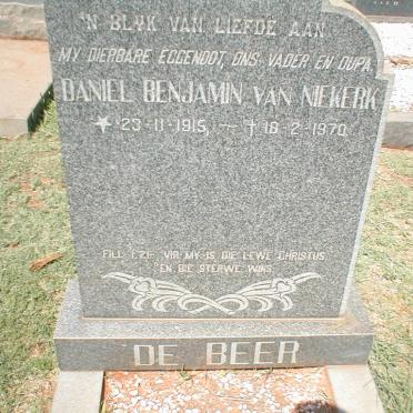 BEER Daniel Benjamin Van Niekerk, de 1915-1970