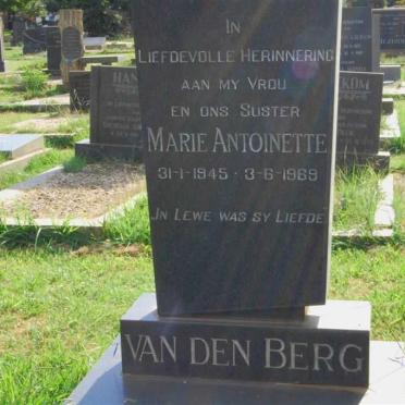 BERG Marie Antoinette, van den 1945-1969