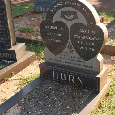 HORN Antoon J.B. 1912-1966 &amp; Anna E.M. KLEINSMIT 1916-1996