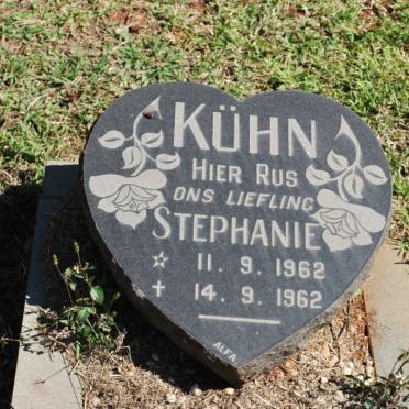 KÜHN Stephanie 1962-1962