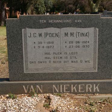 NIEKERK J.C.W., van 1918-1977 &amp; M.M. 1924-1970 :: VAN NIEKERK A.E.D. nee VAN NIEKERK 1950-1983