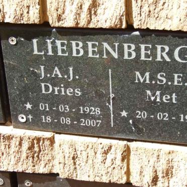 LIEBENBERG J.A.J. 1928-2007 &amp; M.S.E. 1931-